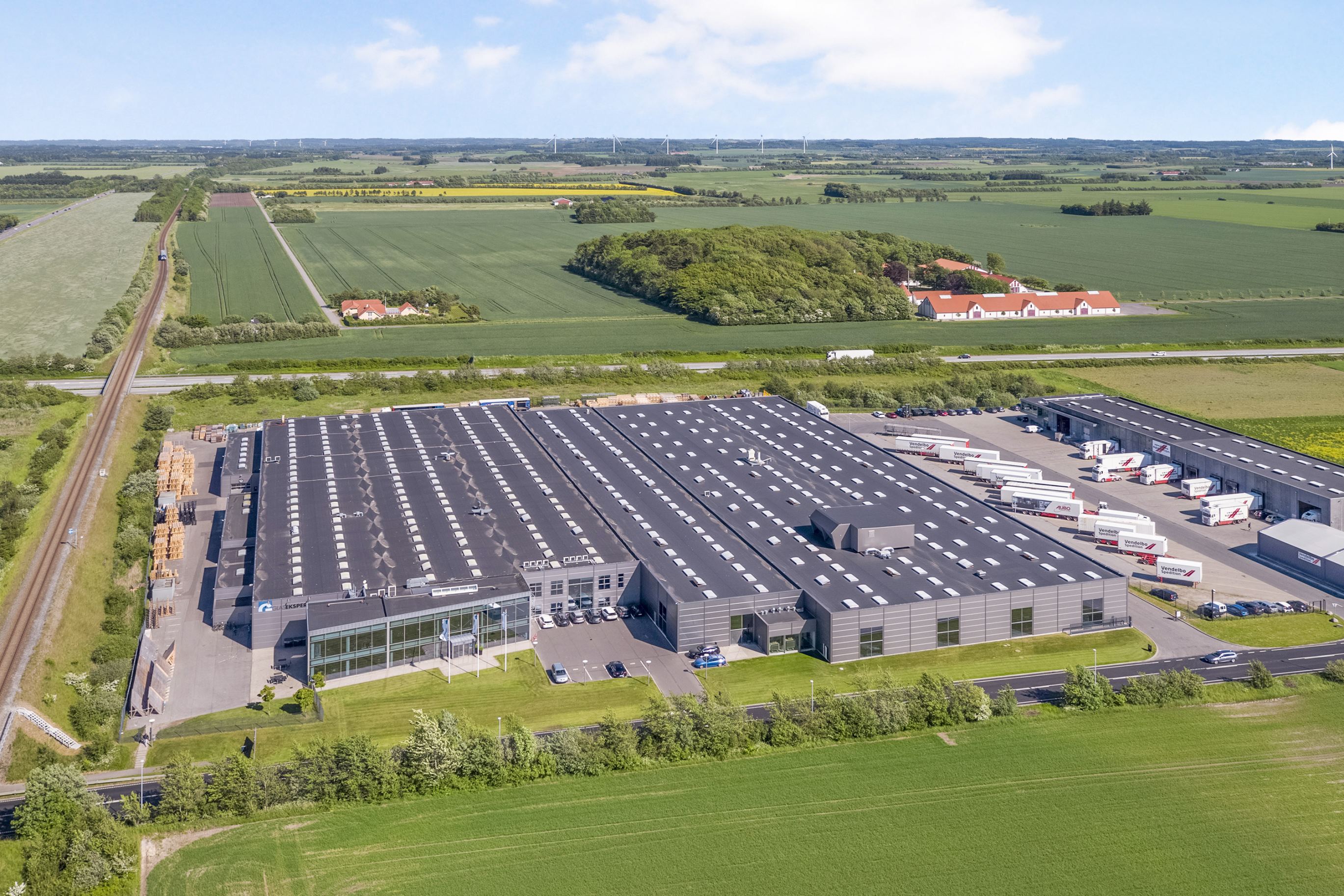 Glaseksperten A/S i stor sale and lease-back transaktion