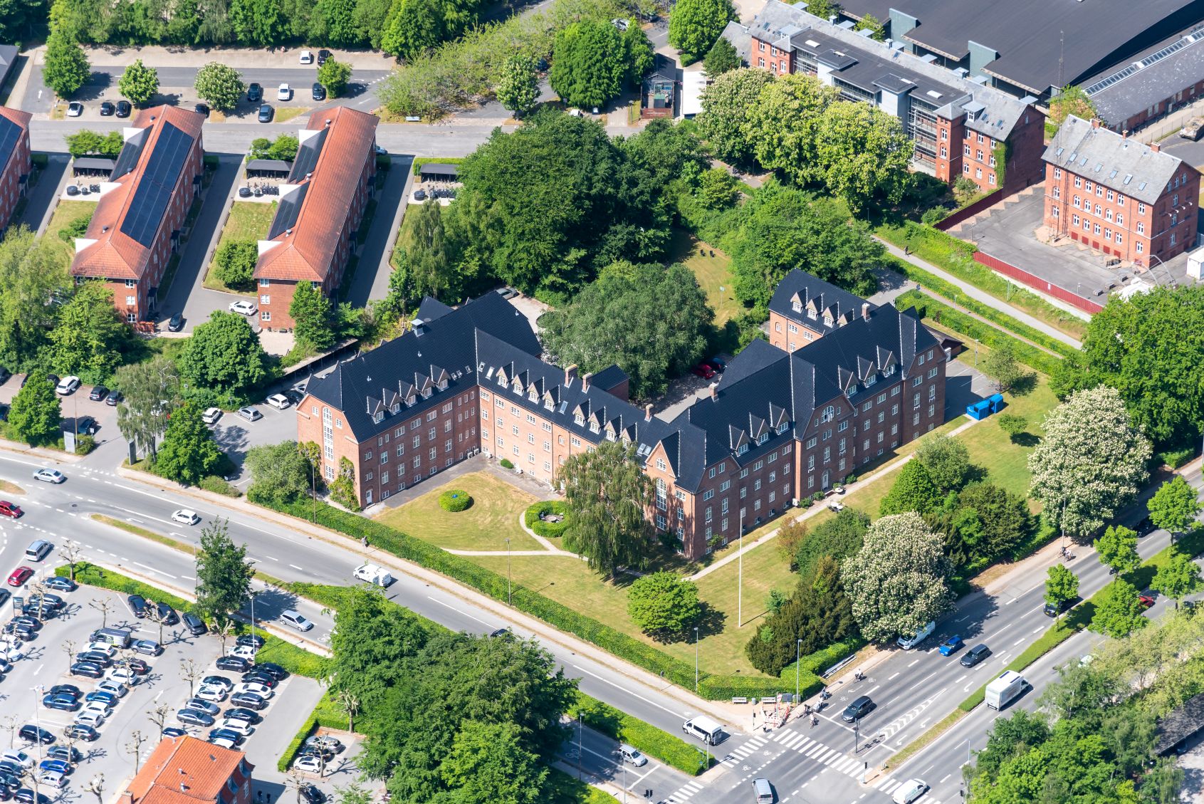 Ejendomme til knap 84 mio. kr. kommer på markedet – i nyt brokvarter ved det gamle OUH